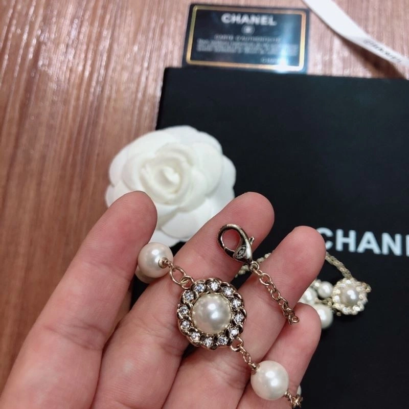 Chanel Necklaces Cozy 228634