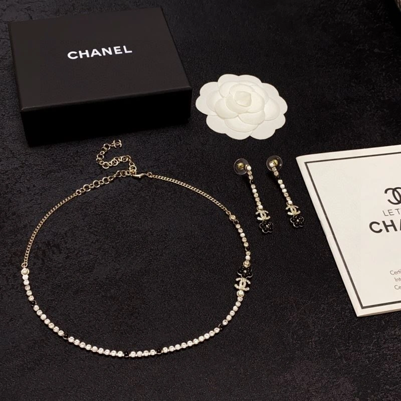 Chanel Necklaces Practical 228627