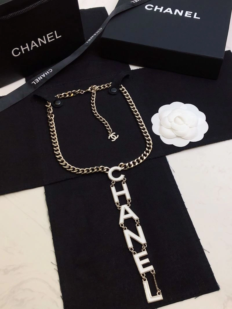 Compact Chanel Necklaces 228601