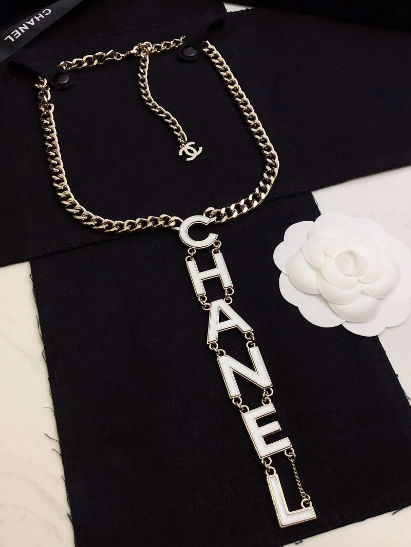 Compact Chanel Necklaces 228601
