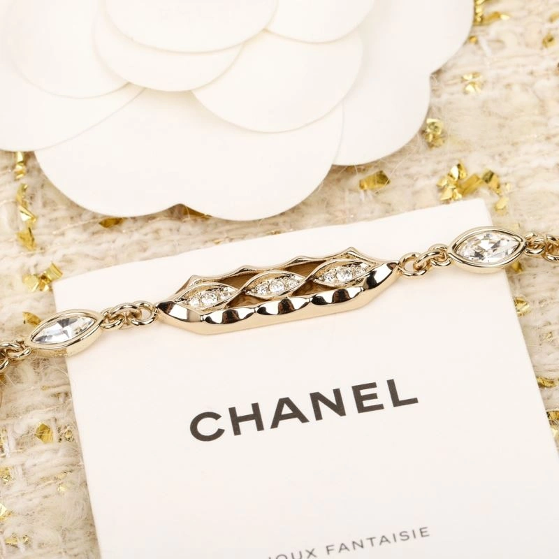 UrbanChic Chanel Necklaces 228600