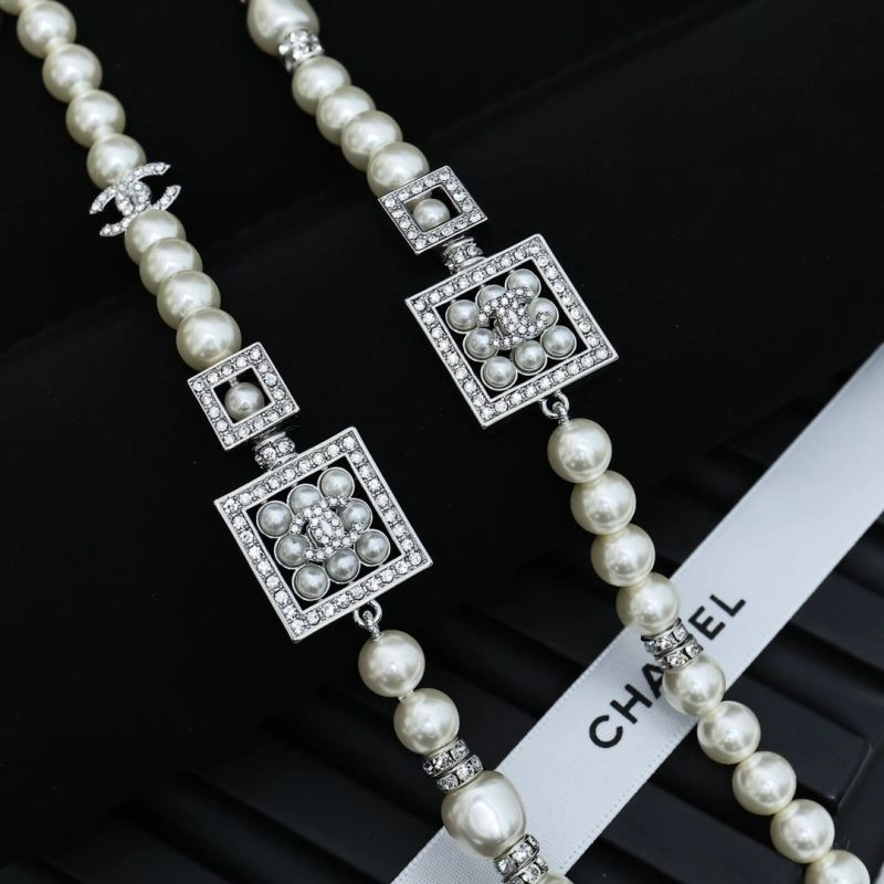 Casual Chanel Necklaces 228592