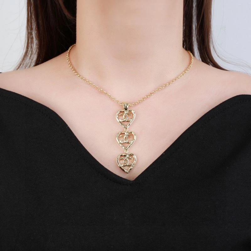Chanel Necklaces Contemporary 228587