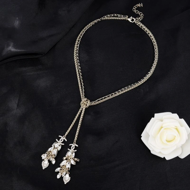Resilient Chanel Necklaces 228642
