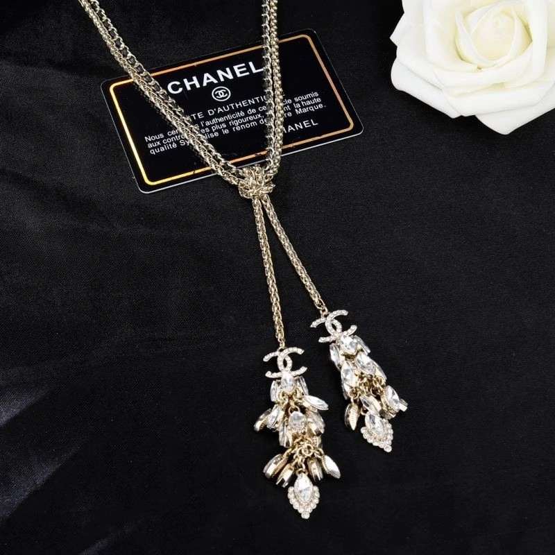 Resilient Chanel Necklaces 228642