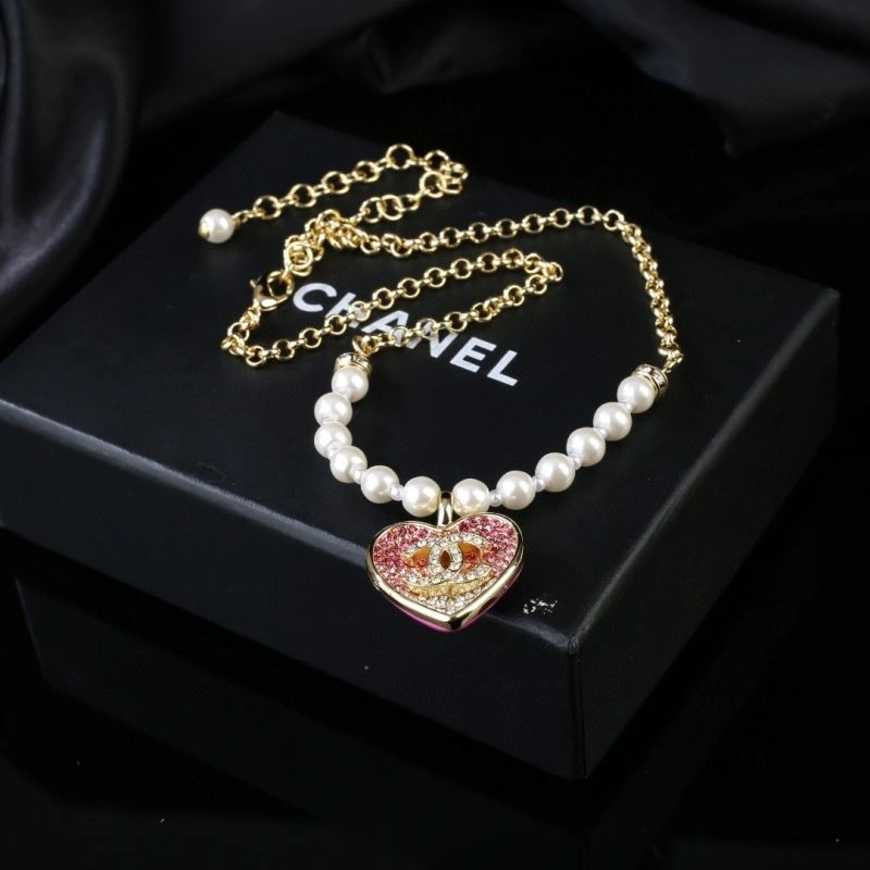 Classic Chanel Necklaces 228579