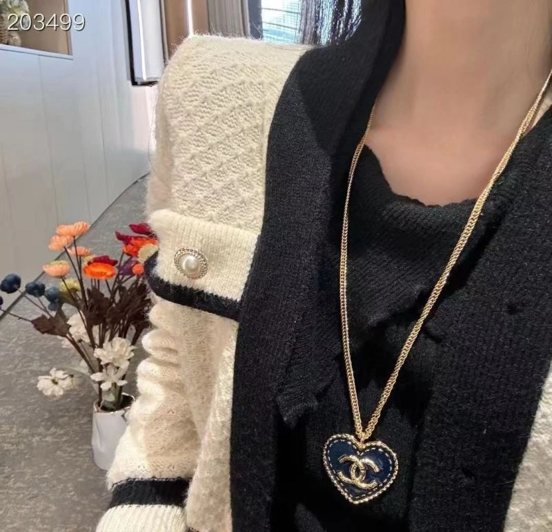 Chanel Necklaces Chic 228572