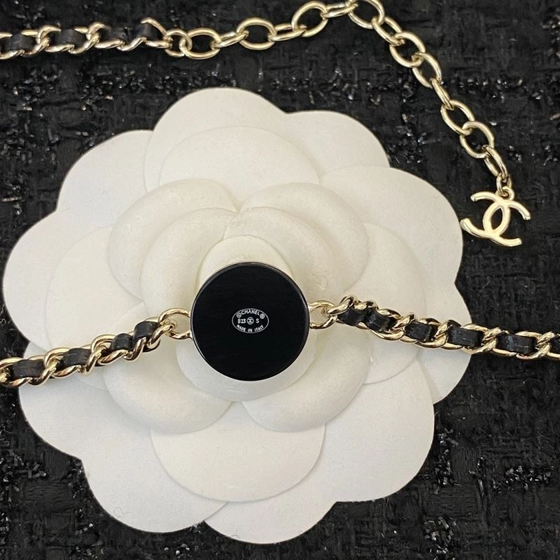 Chanel Necklaces Bright 228626