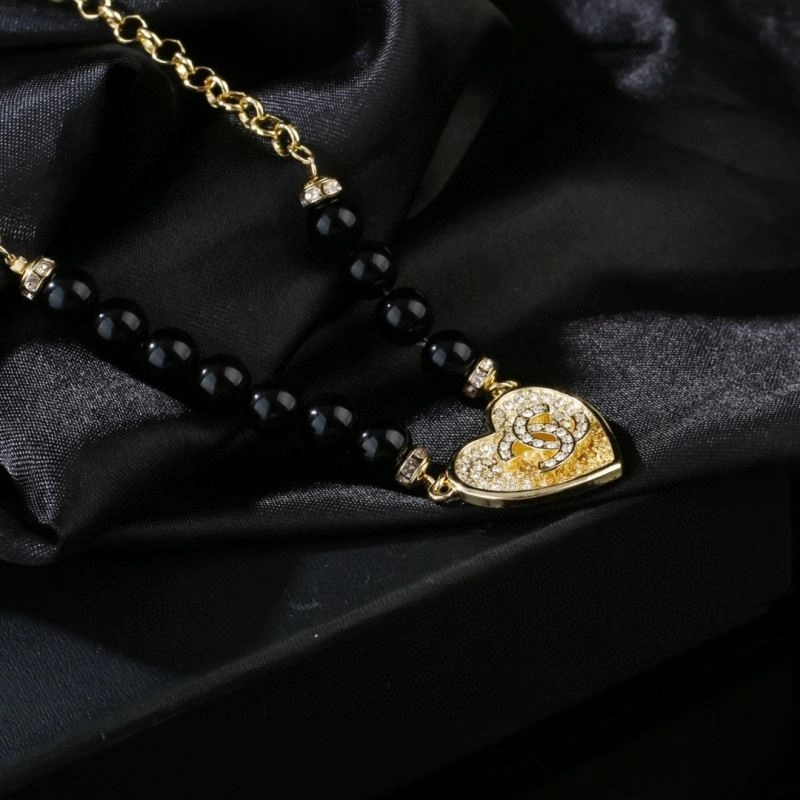 Chanel Necklaces Refined 228566