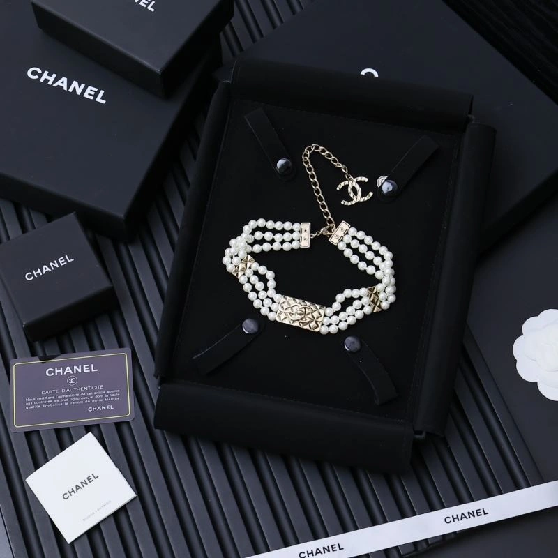 Chanel Necklaces Sophisticated 228585