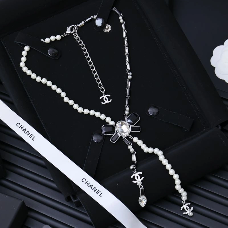 Chanel Necklaces Lightweight 228574
