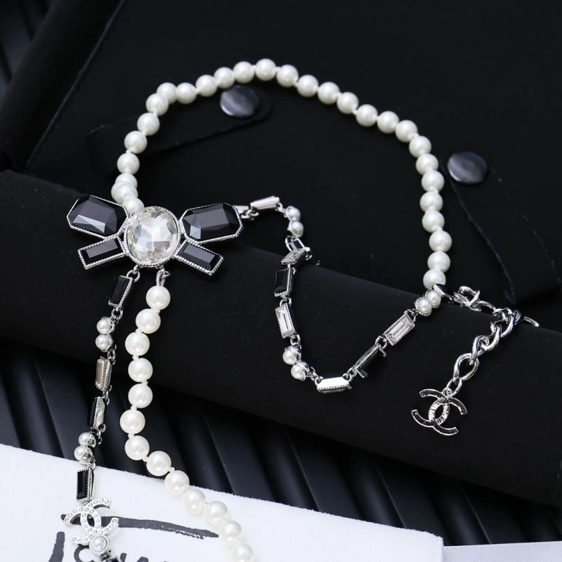 Chanel Necklaces Lightweight 228574