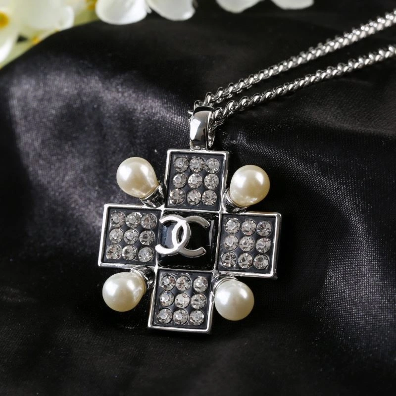 Lightweight Chanel Necklaces 228593