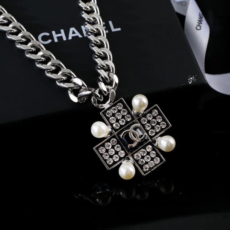 Chanel Necklaces Compact 228575