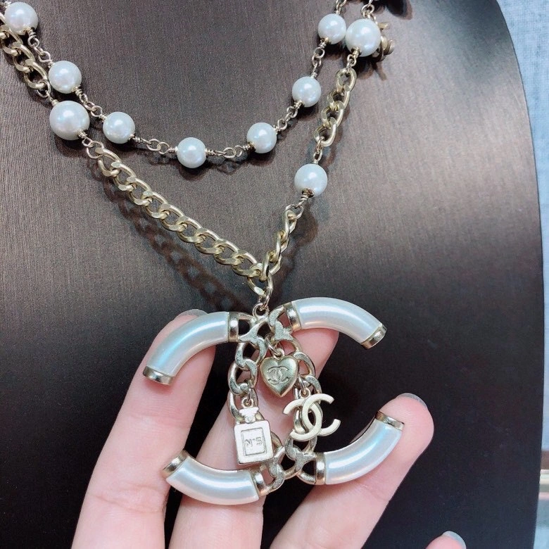 Chanel Necklaces Chic 228714