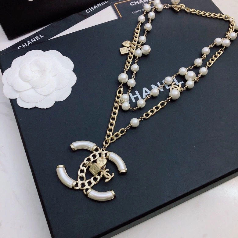 Chanel Necklaces Chic 228714