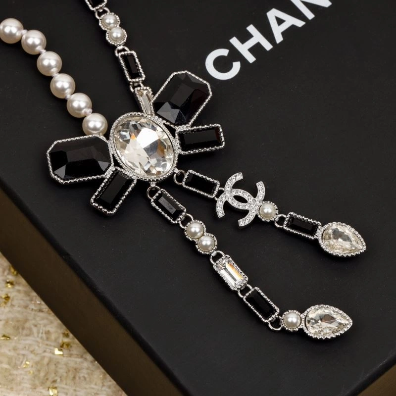 Chanel Necklaces Trendsetting 228545