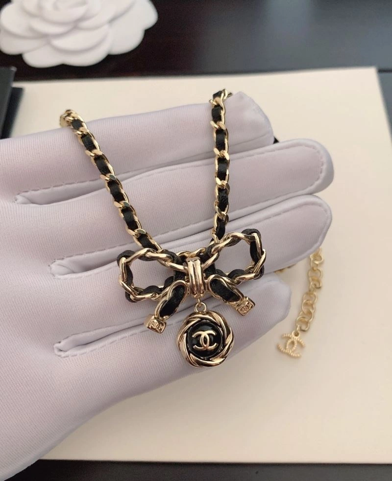 Affordable Chanel Necklaces 228563