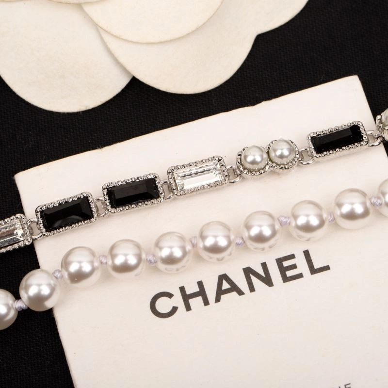 HighPerformance Chanel Necklaces 228578