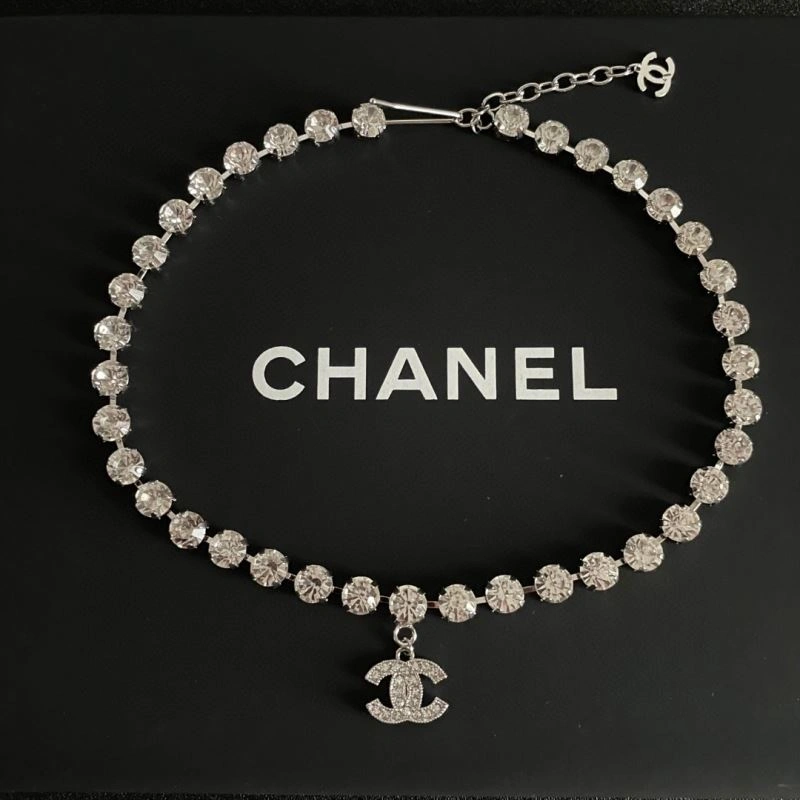 Resilient Chanel Necklaces 228549