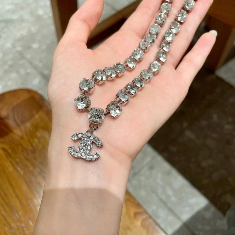 Resilient Chanel Necklaces 228549