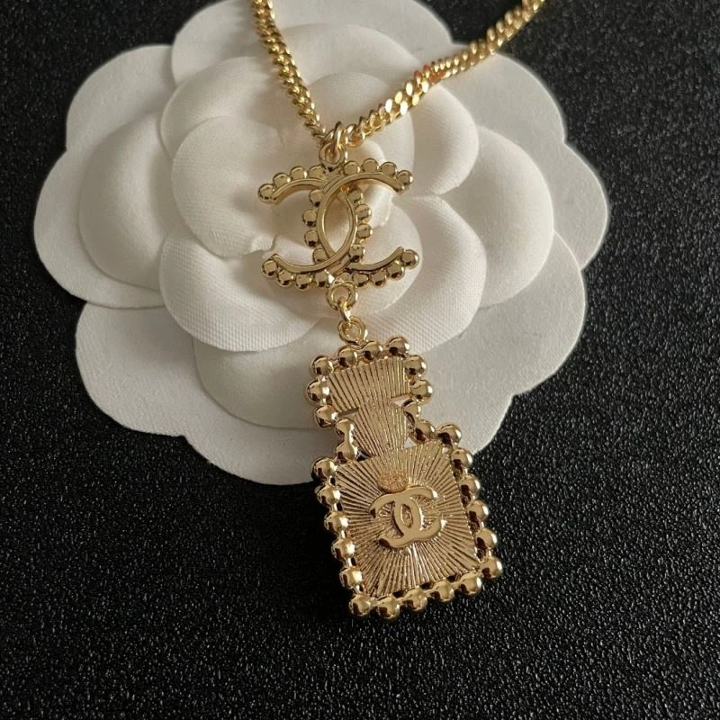 Youthful Chanel Necklaces 228625