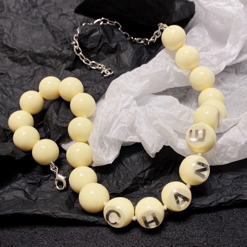 Chanel Necklaces Modern 228529