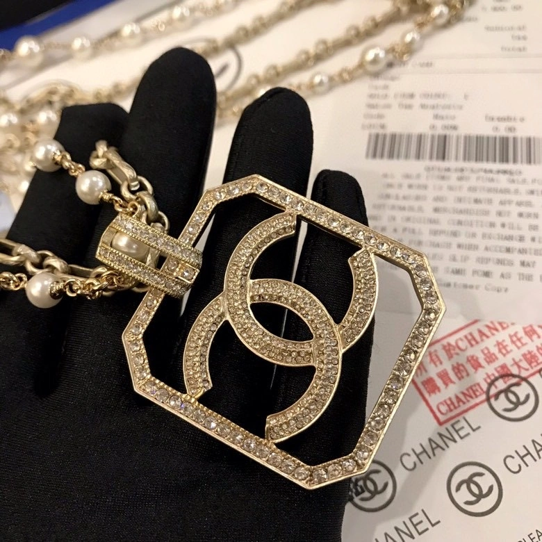 Premium Chanel Necklaces 228525