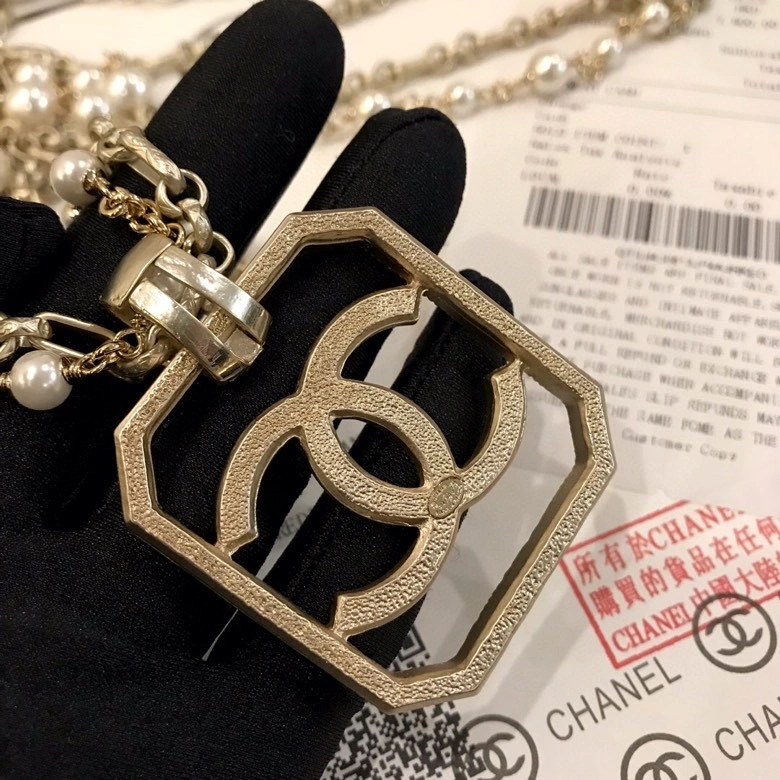 Premium Chanel Necklaces 228525