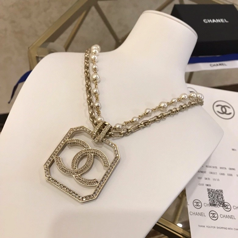 Premium Chanel Necklaces 228525