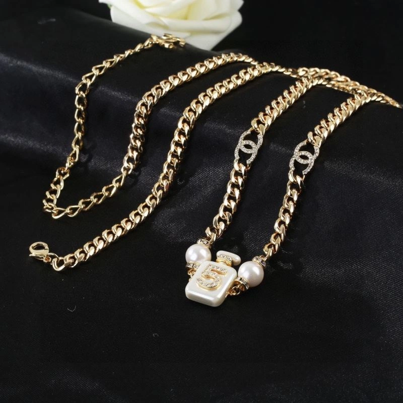 Affordable Chanel Necklaces 228613