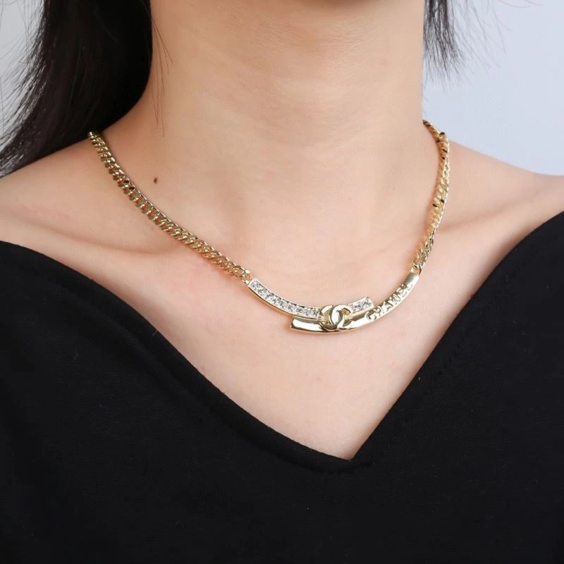 Chanel Necklaces Effortless 228524