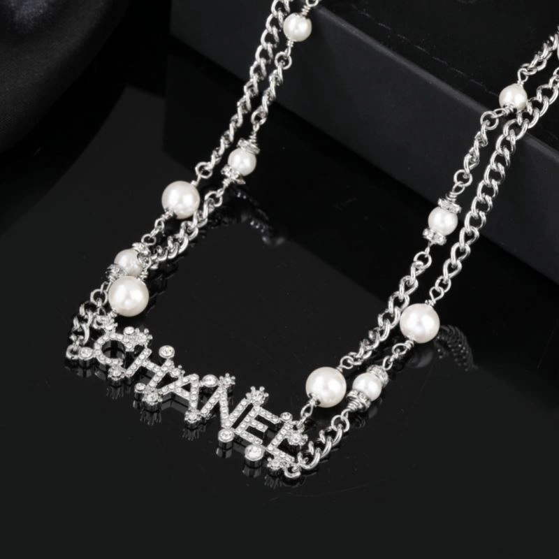 Chanel Necklaces Effortless 228520