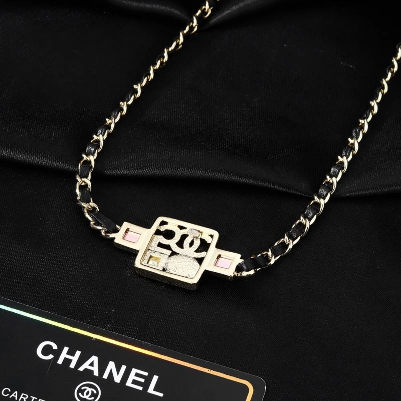 Chanel Necklaces Compact 228517
