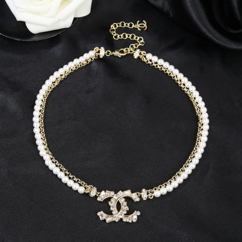 Sophisticated Chanel Necklaces 228505