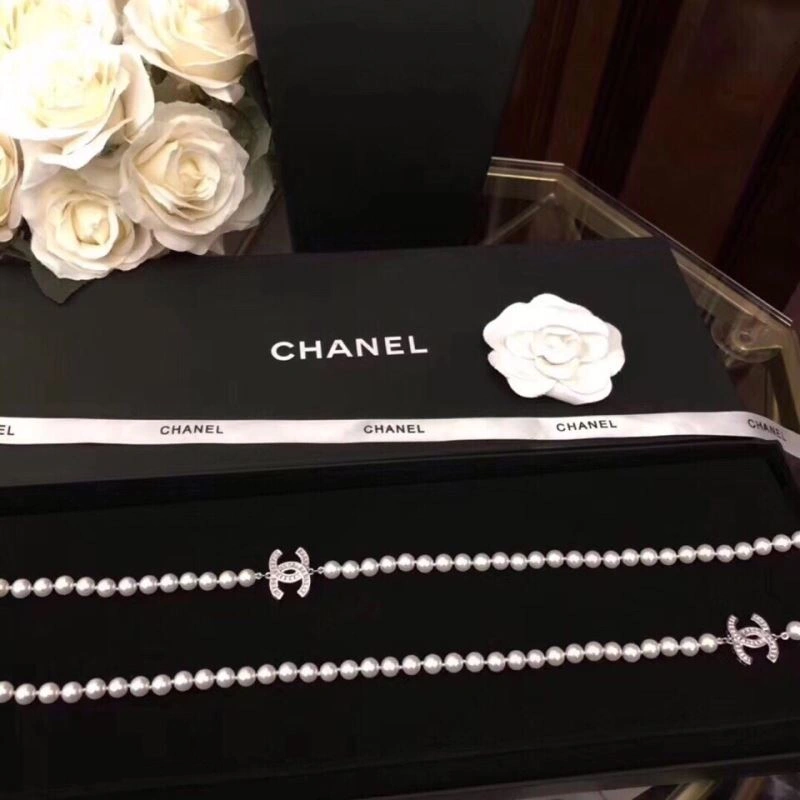Trendsetting Chanel Necklaces 228511