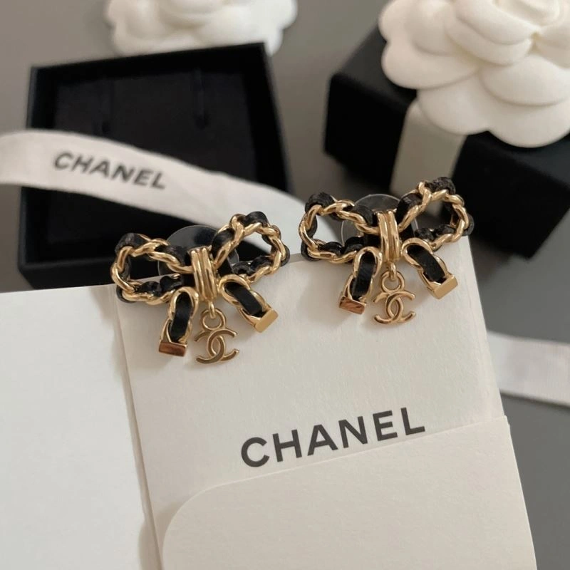 Original Chanel Necklaces 228468