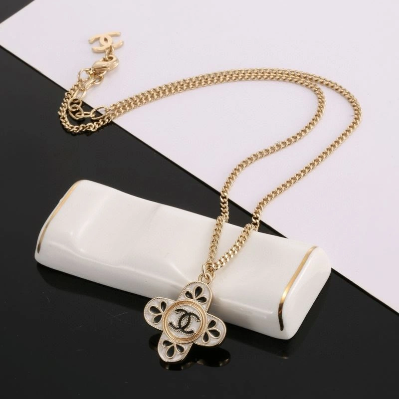 Chanel Necklaces Unisex 228488