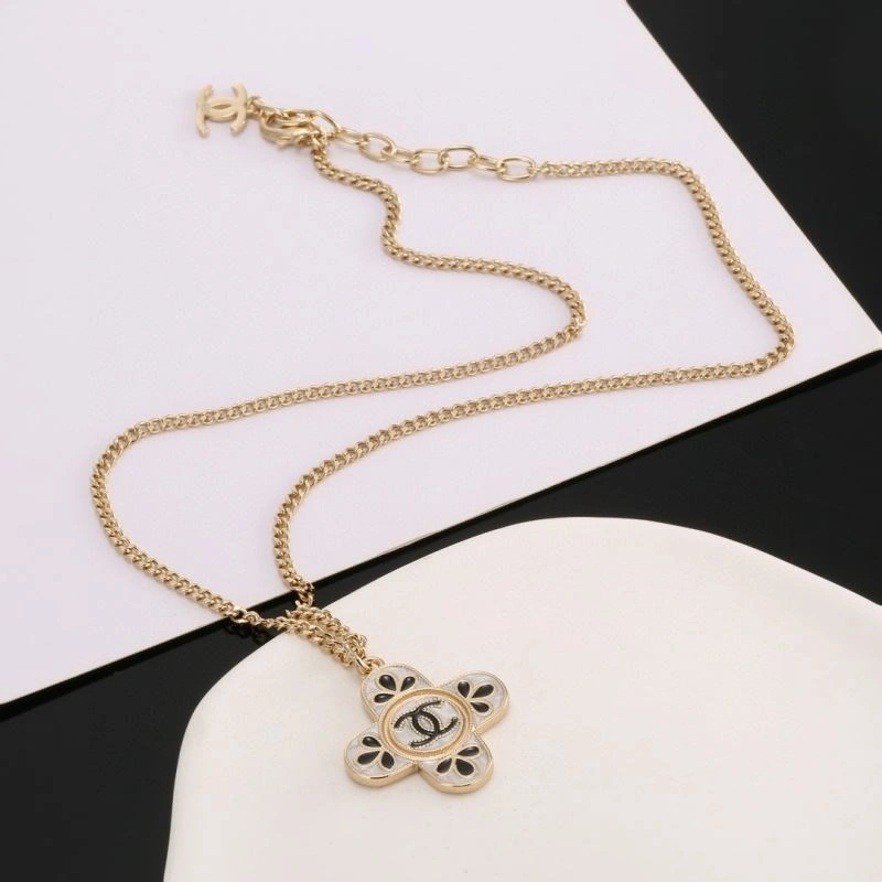 Chanel Necklaces Unisex 228488