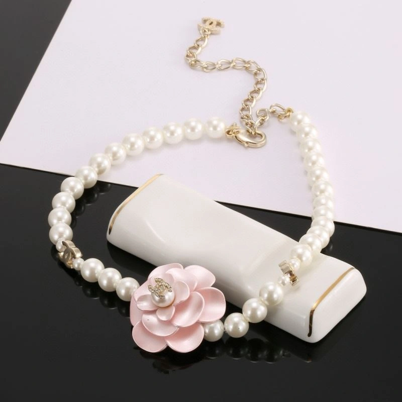 Chanel Necklaces Effortless 228490