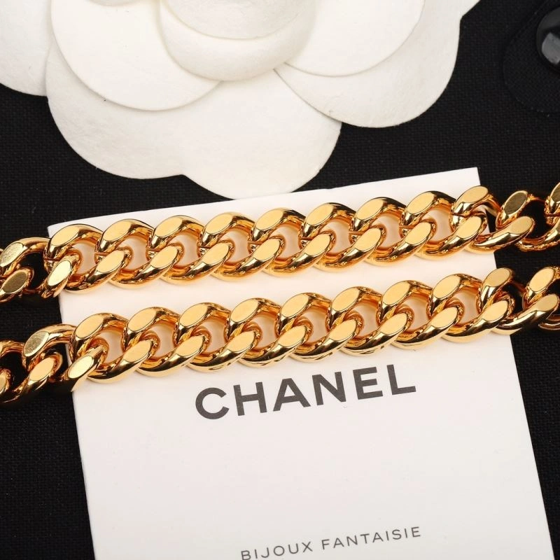 Chanel Necklaces Flexible 228531