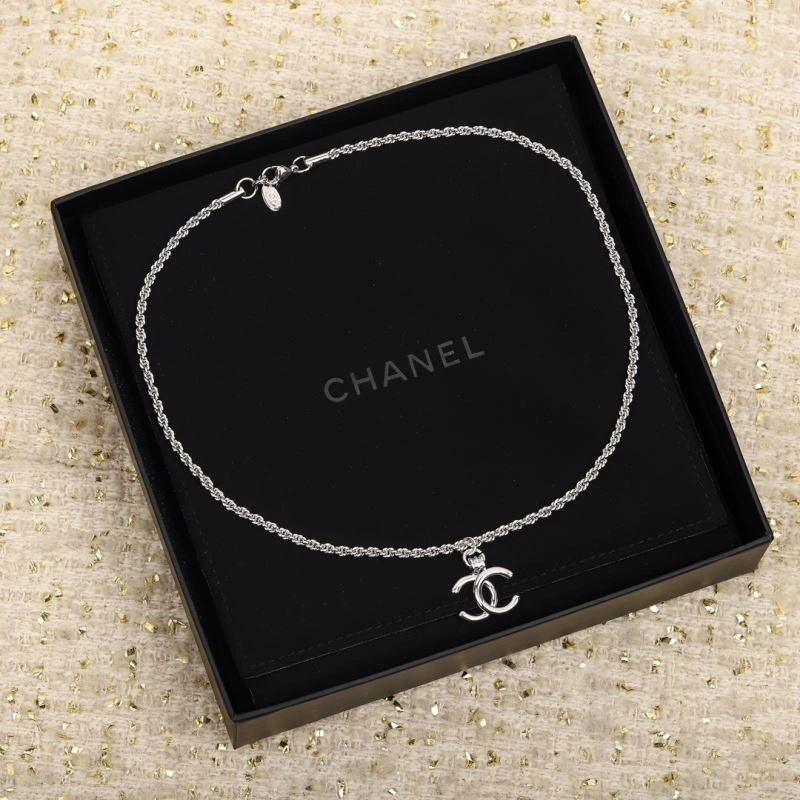 Resilient Chanel Necklaces 228474