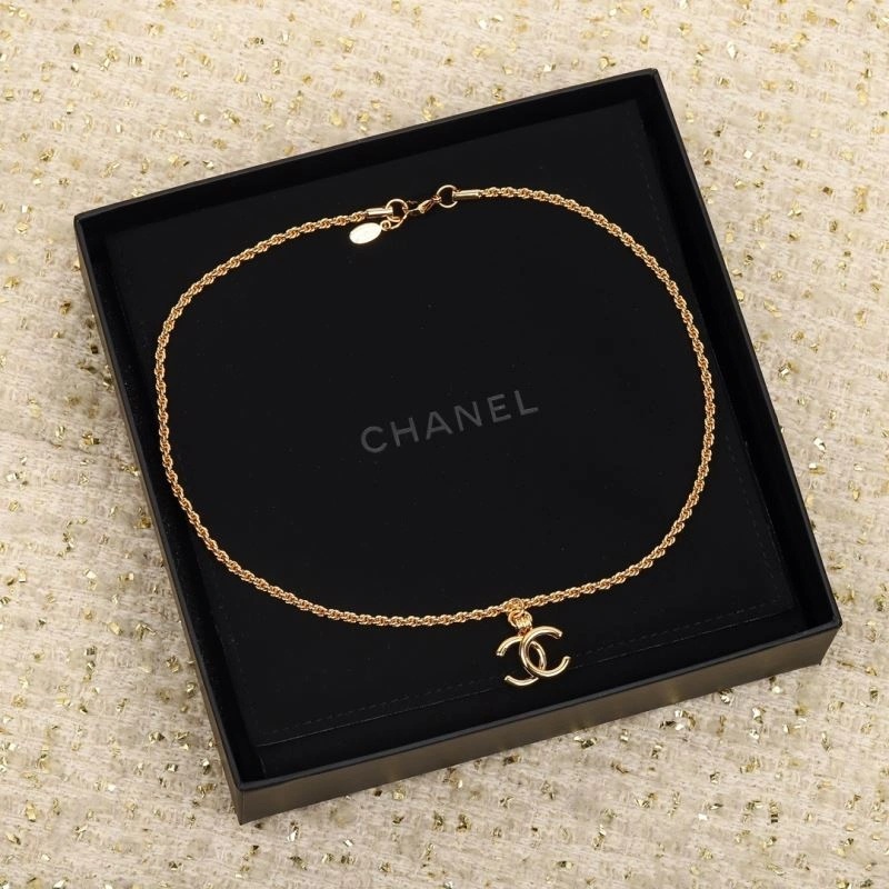 Resilient Chanel Necklaces 228474