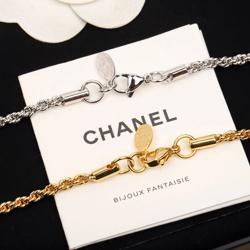 Resilient Chanel Necklaces 228474