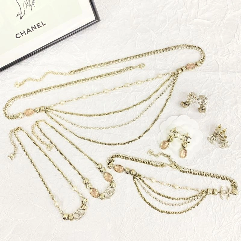 Seasonal Chanel Necklaces 228480