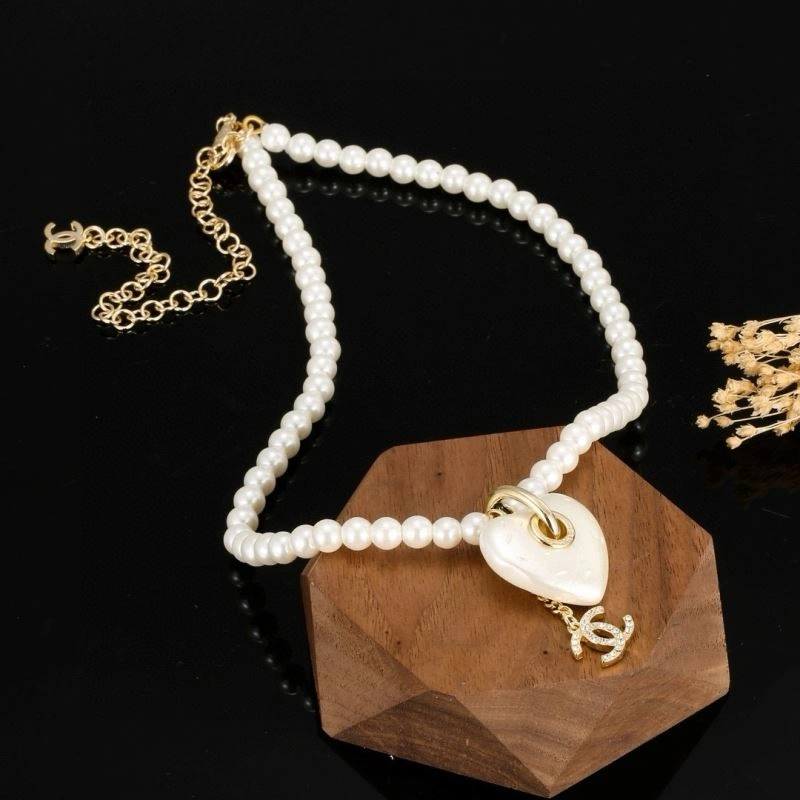 Compact Chanel Necklaces 228478