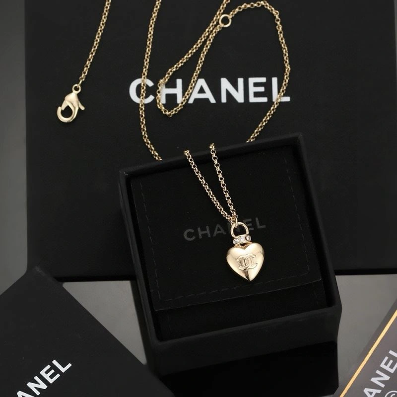 UrbanStyle Chanel Necklaces 228470