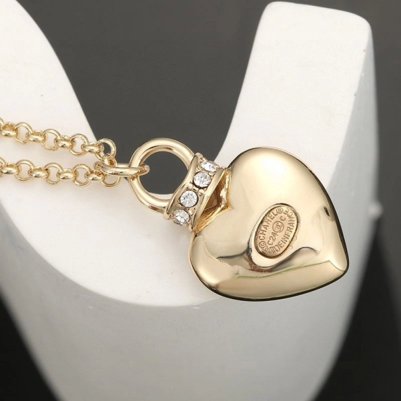 UrbanStyle Chanel Necklaces 228470