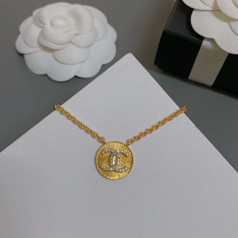 Chanel Necklaces Comfortable 228460