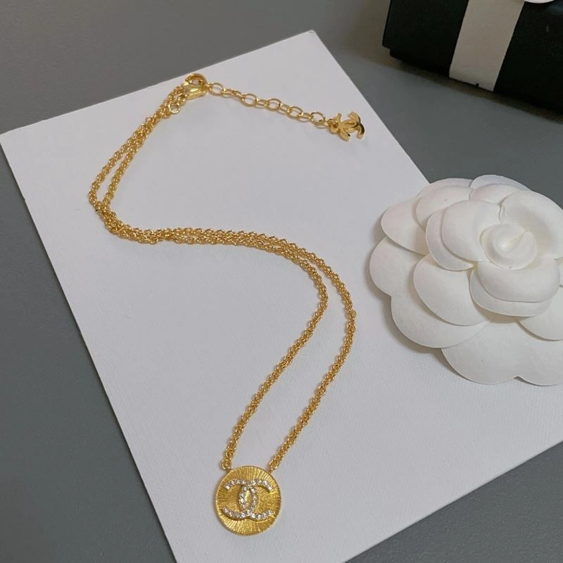 Chanel Necklaces Comfortable 228460